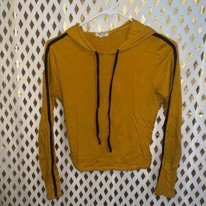 Yellow Kill bill cropped hoodie size S